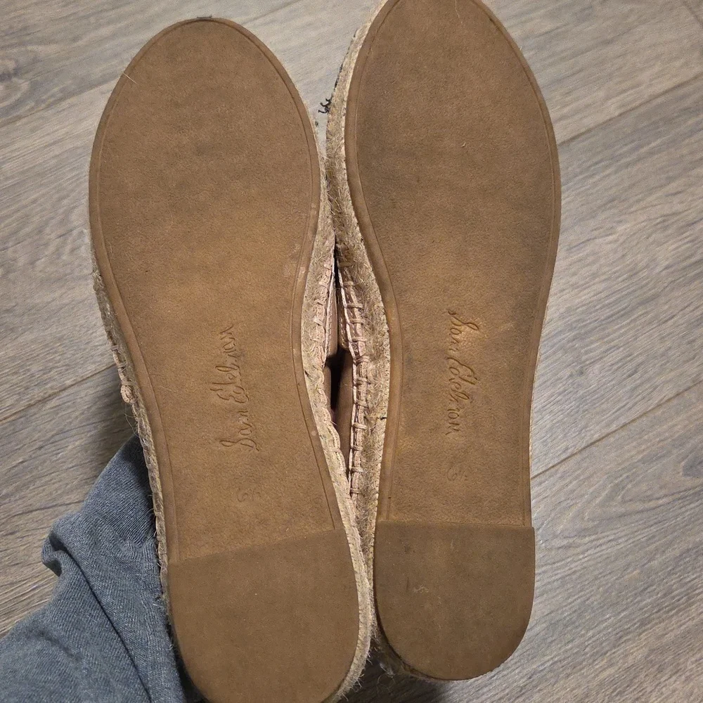 Leather Espadrille Flats in Beige with Black Cap Toe